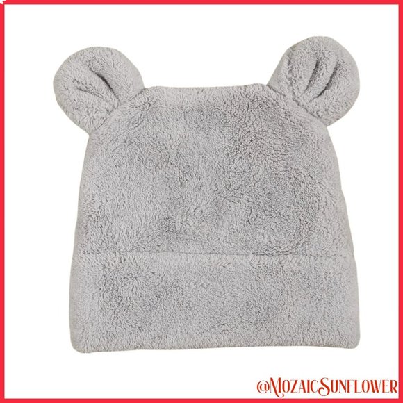 2 Soft Newborn/Infant Hats With Bear Ears NWT - Picture 2 of 7